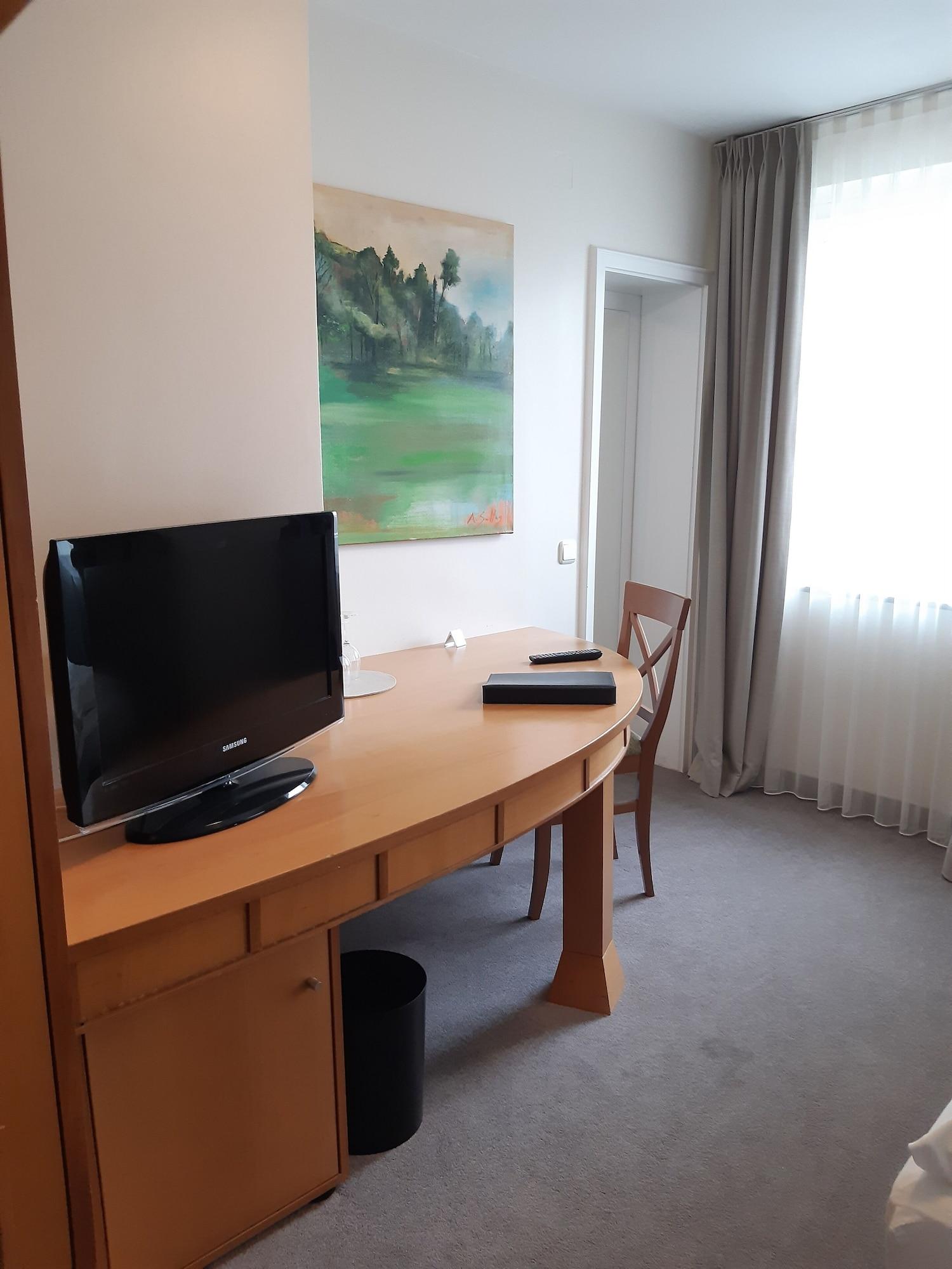 Parkhotel Schmid Adelsried ภายนอก รูปภาพ