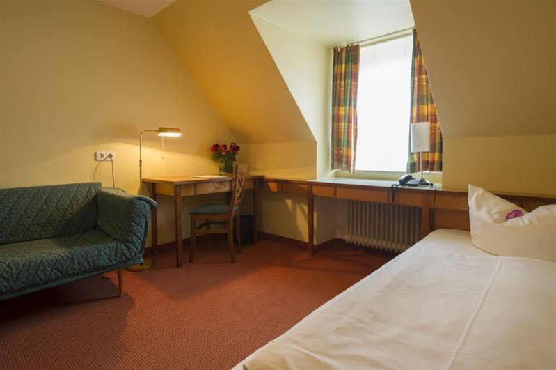 Parkhotel Schmid Adelsried ภายนอก รูปภาพ