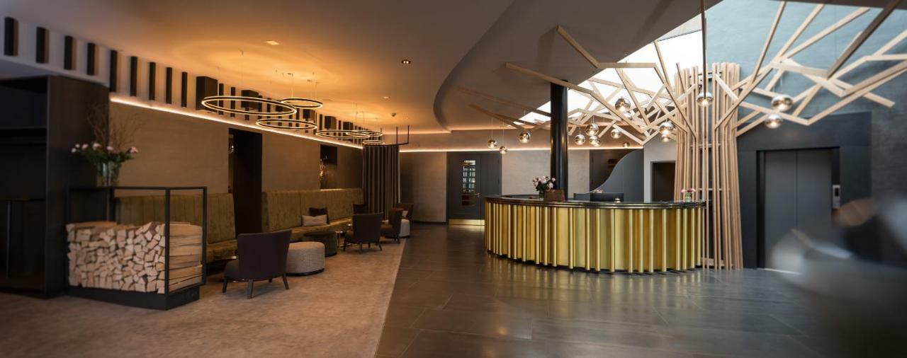 Parkhotel Schmid Adelsried ภายนอก รูปภาพ