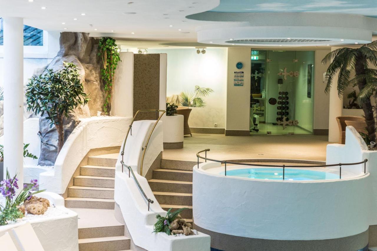 Parkhotel Schmid Adelsried ภายนอก รูปภาพ